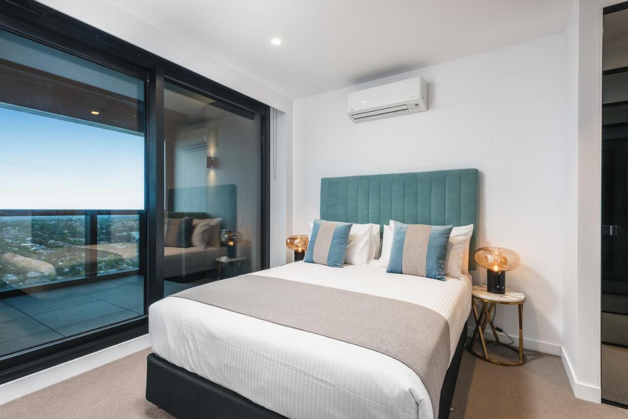 Sky One Apartments By Cllix Box Hill Exterior photo